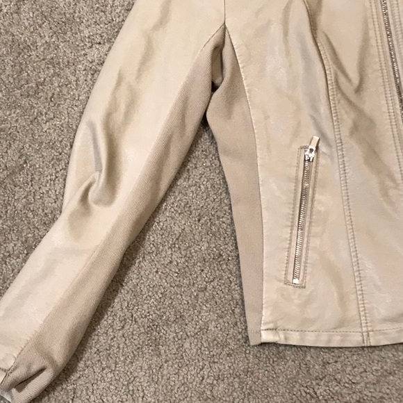 Preowned Kenneth Cole Reaction sand colored leather jacket - XL - Picture 3 of 8